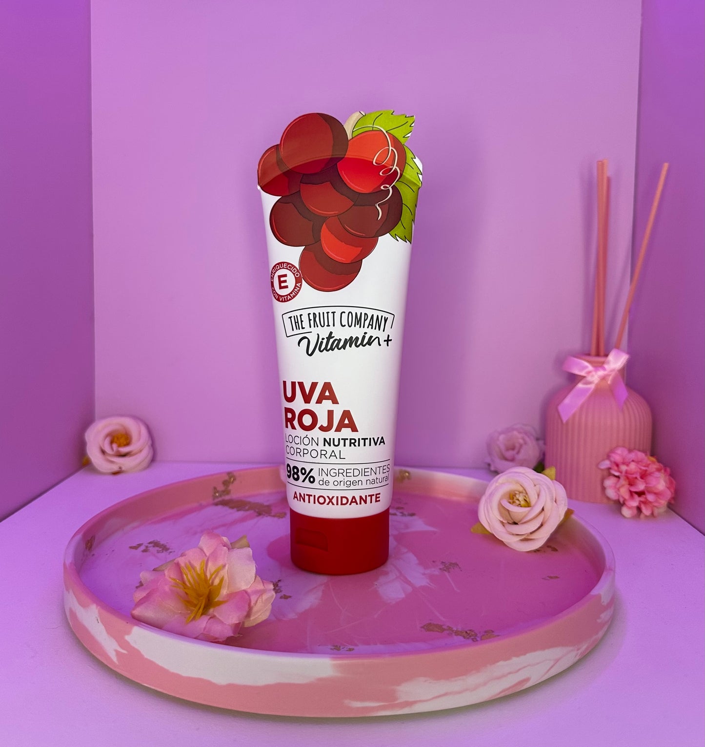 Crème Hydratante Vitamine Visage et Corps Raisin Rouge